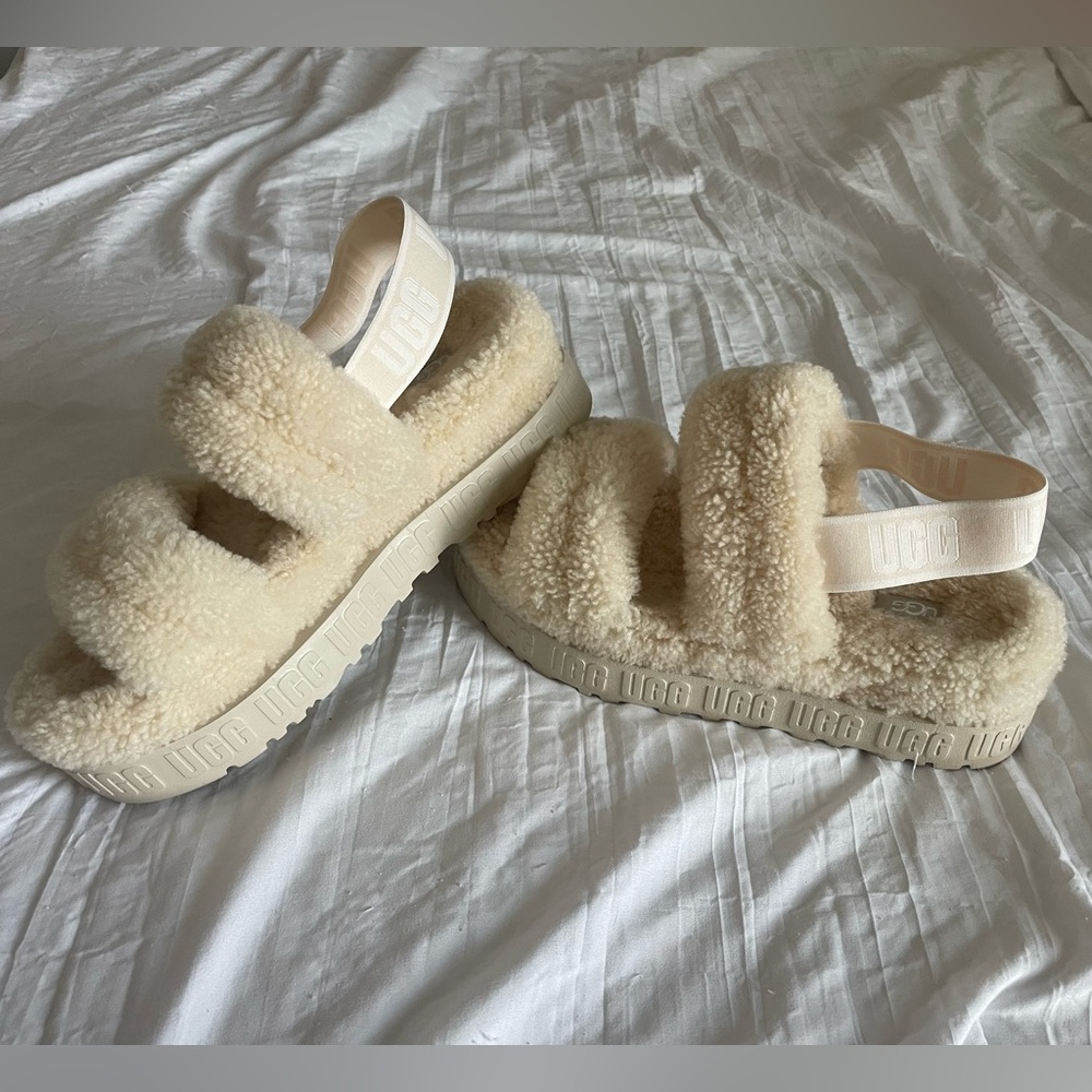 UGG “Oh Fluffita” platform sandals